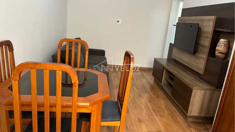 Apartamento - / Residencial / Centro