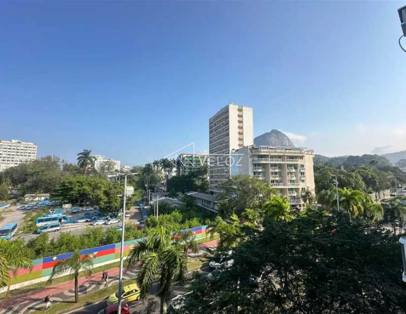 Apartamento - Padrão / Residencial / Leblon
