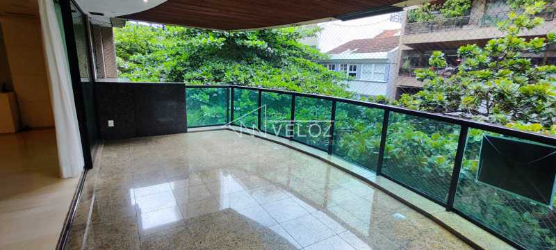 Apartamento - Padrão / Residencial / Leblon