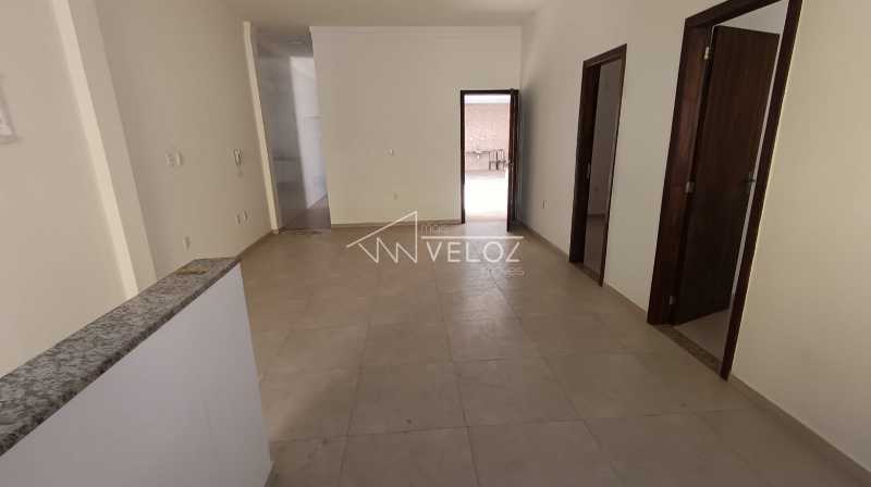 Casa de Vila - / Residencial / São Cristóvão