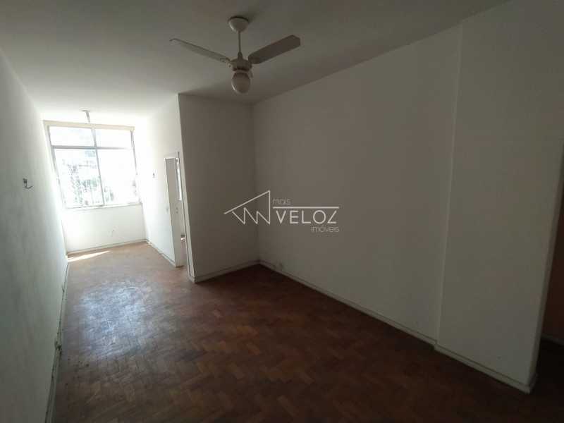 Apartamento - / Residencial / Humaitá