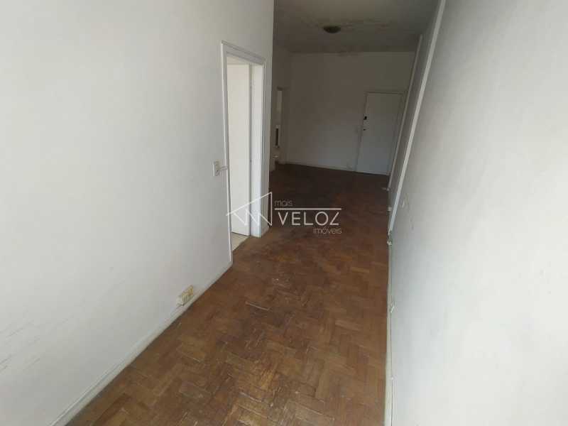 Apartamento - / Residencial / Humaitá