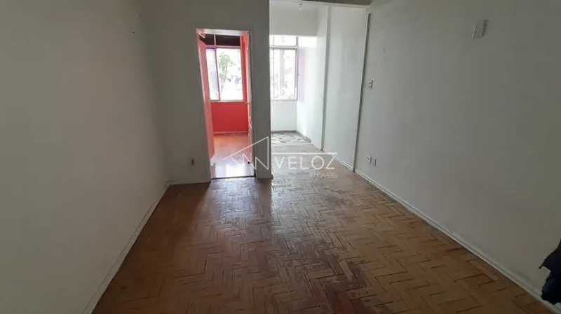 Apartamento - / Residencial / Laranjeiras