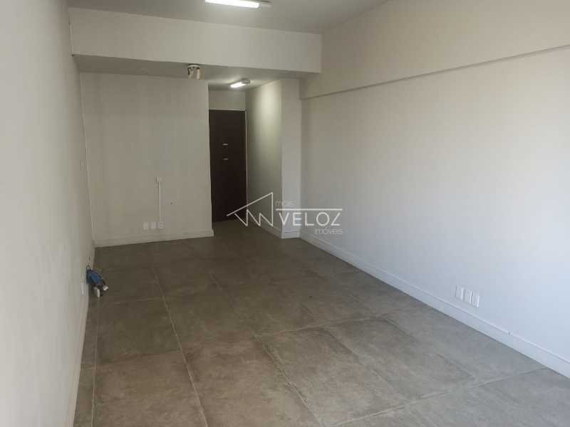 Apartamento - / Residencial / Centro