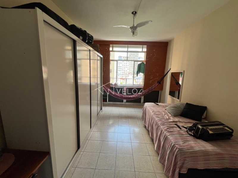 Kitnet/Conjugado - / Residencial / Centro