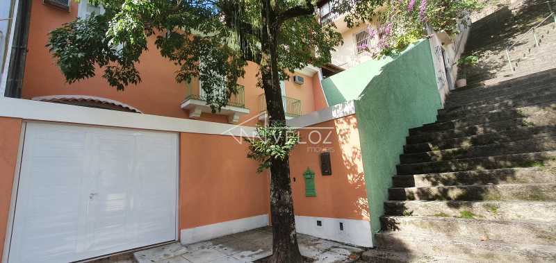 Casa de rua - Duplex / Residencial / Urca