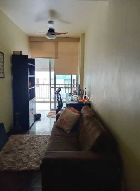 Apartamento - / Residencial / Glória