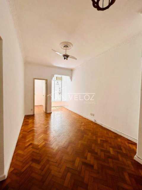 Apartamento - / Residencial / Laranjeiras
