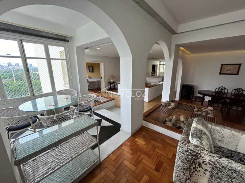 Apartamento - / Residencial / Flamengo