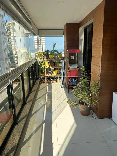 Apartamento - / Residencial / Barra da Tijuca