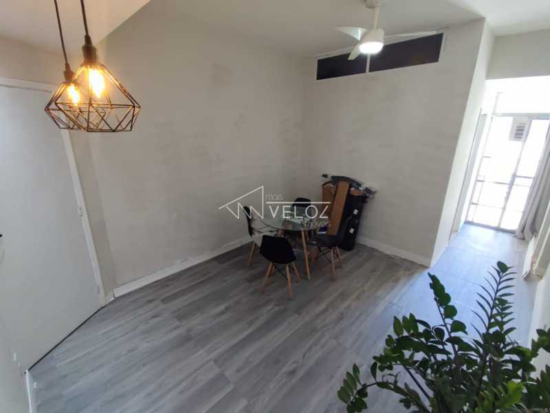 Apartamento - / Residencial / Centro