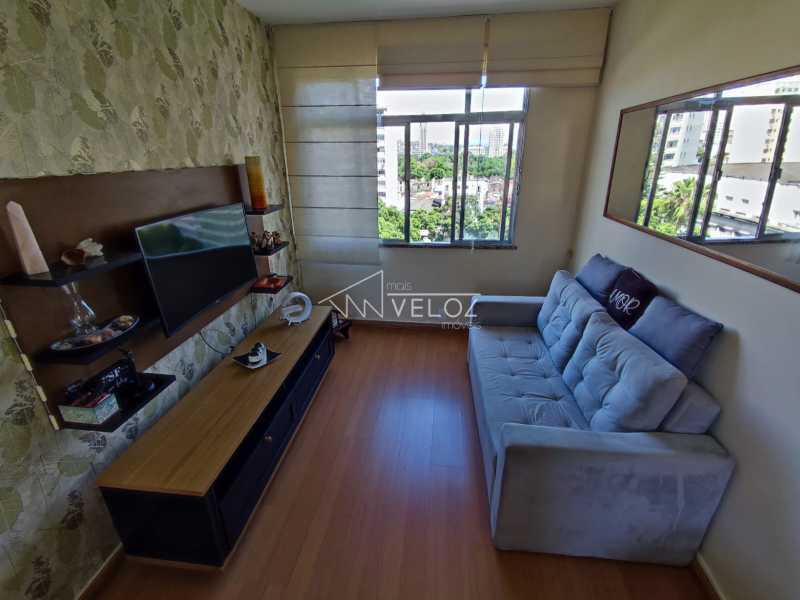Apartamento - / Residencial / Centro