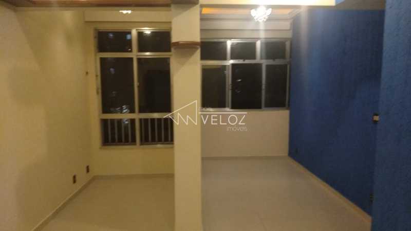 Apartamento - / Residencial / Copacabana