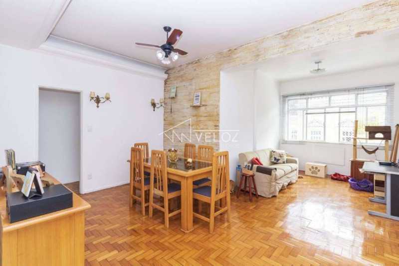 Apartamento em Laranjeiras