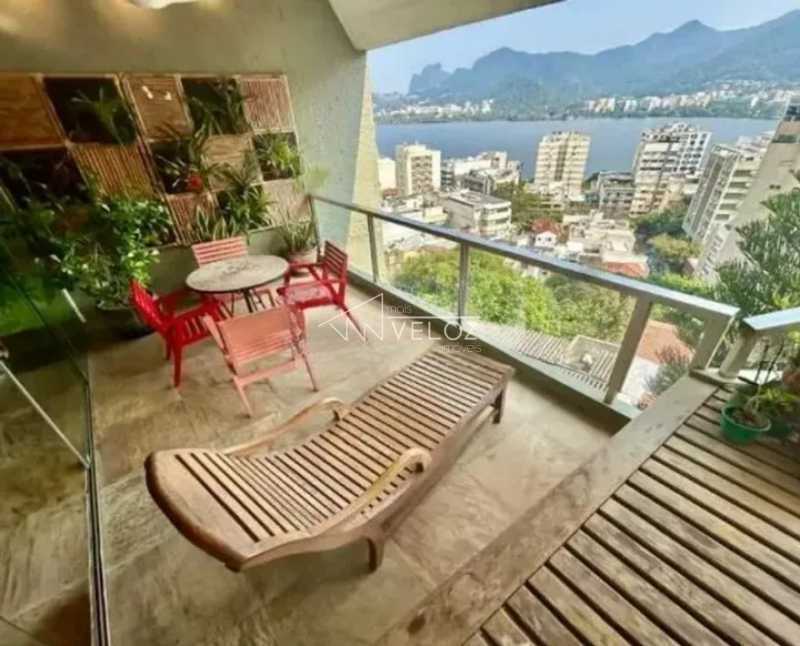 Cobertura, 3 quartos, 240 m² - Foto 5