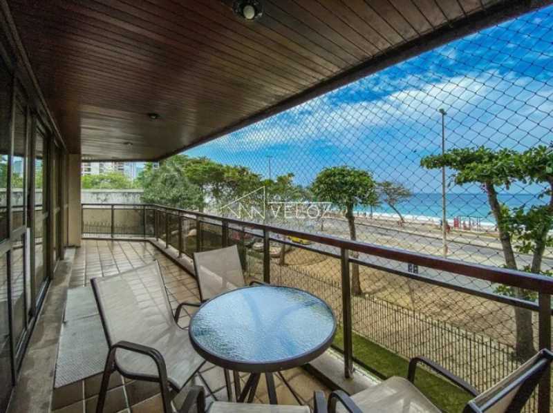 Apartamento em São Conrado