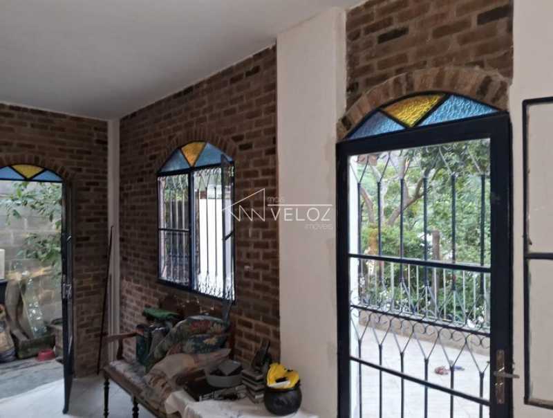 Casa de rua em Laranjeiras
