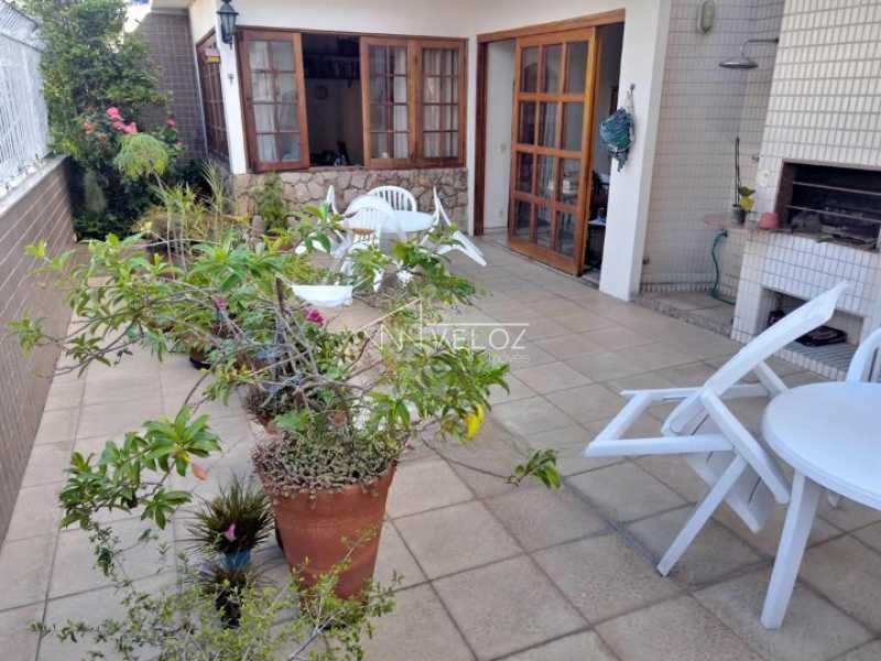 Apartamento em Laranjeiras