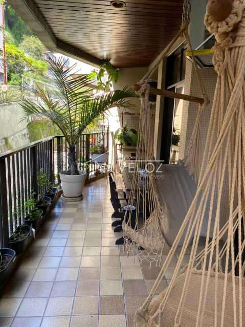 Apartamento em Laranjeiras