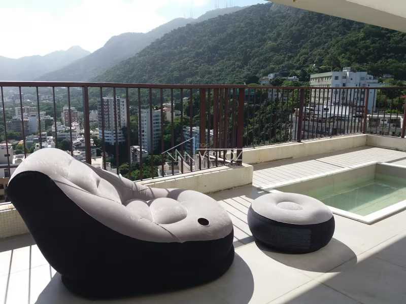 Cobertura, 3 quartos, 220 m² - Foto 9