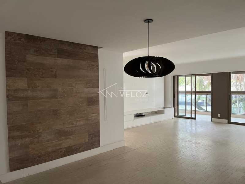 Apartamento em Lagoa