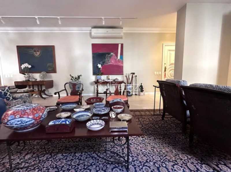 Apartamento, 3 quartos, 219 m² - Foto 1