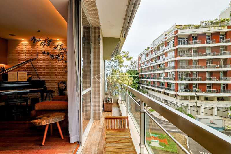 Apartamento em Lagoa