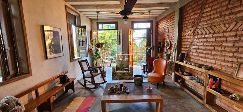 Casa de rua em Santa Teresa