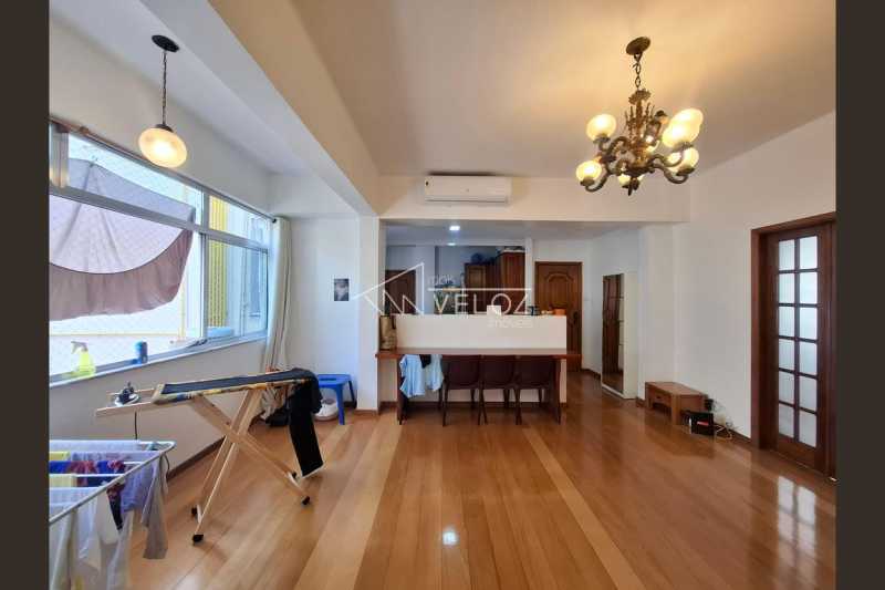Apartamento em Centro