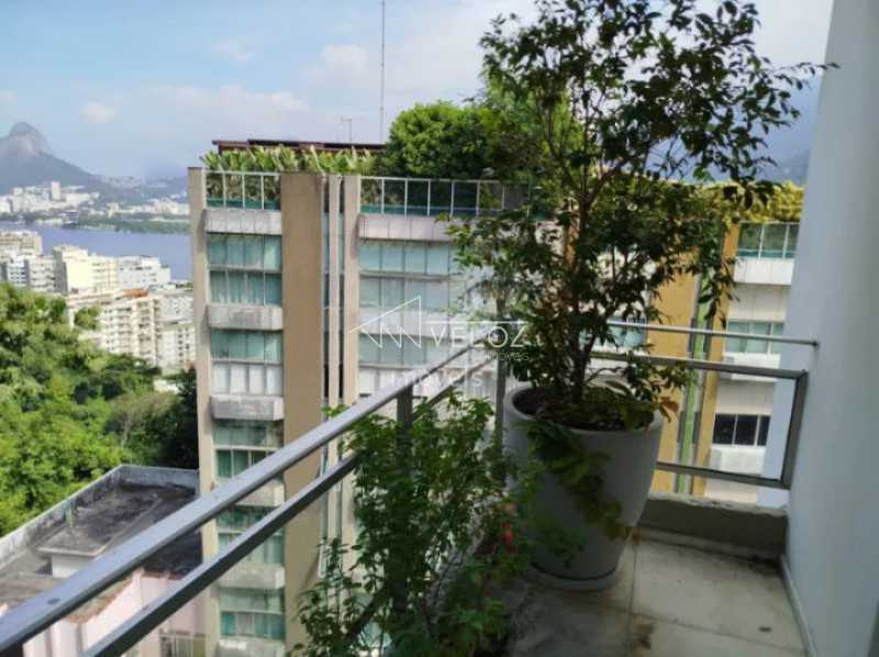 Apartamento em Lagoa