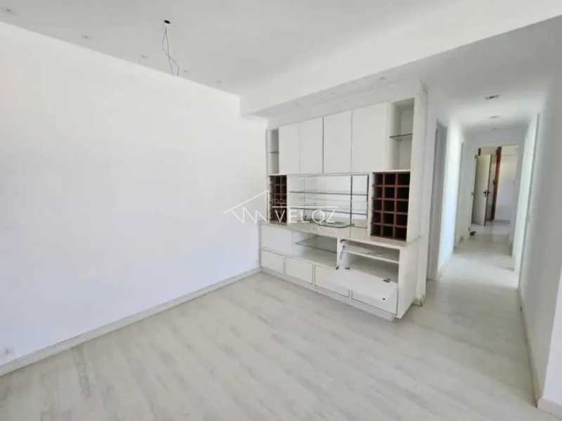 Apartamento em Leme