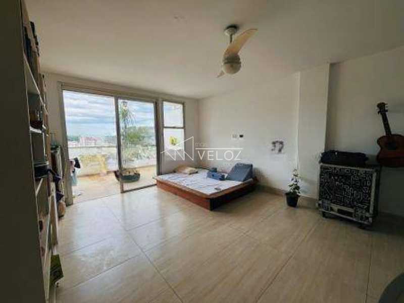 Apartamento em Cosme Velho