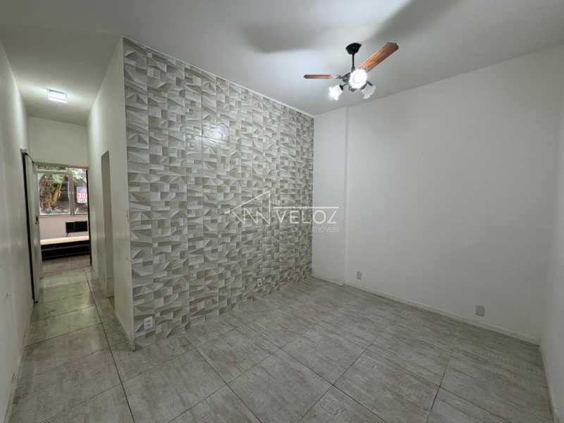 Apartamento em Glória