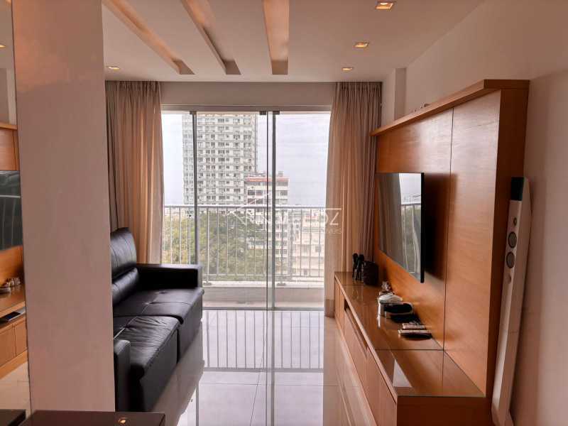 Apartamento em Leme