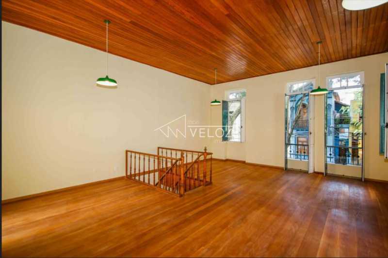 Apartamento em Humaitá