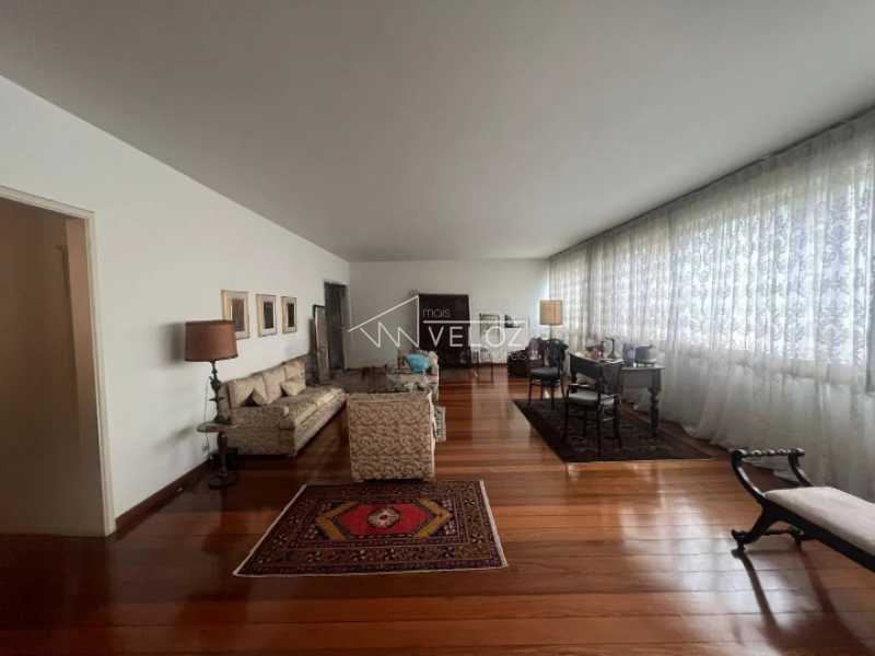 Apartamento em Flamengo