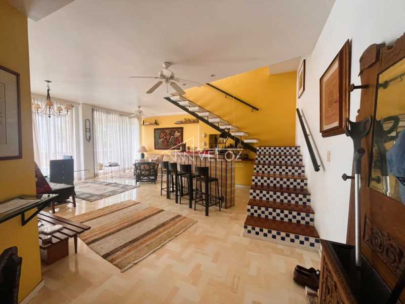 Apartamento em Jardim Botânico