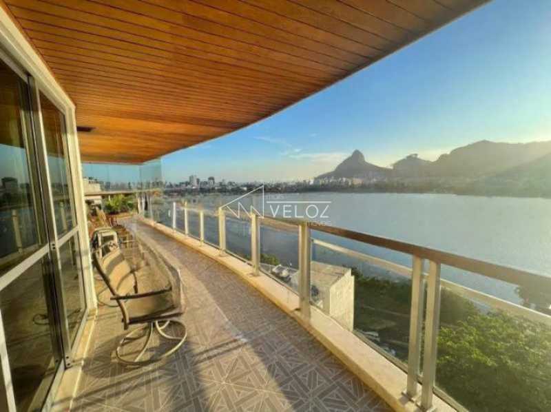 Apartamento em Lagoa