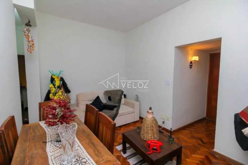 Apartamento em Glória