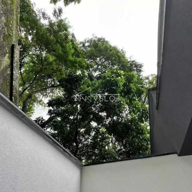 Apartamento com Área Privativa em Gávea