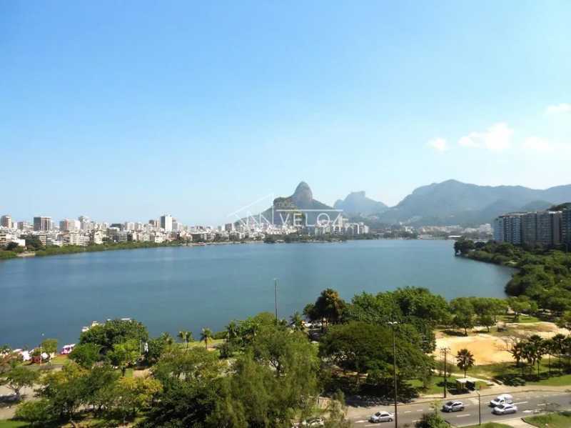 Apartamento em Lagoa