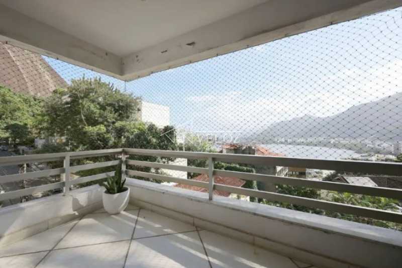 Apartamento em Lagoa