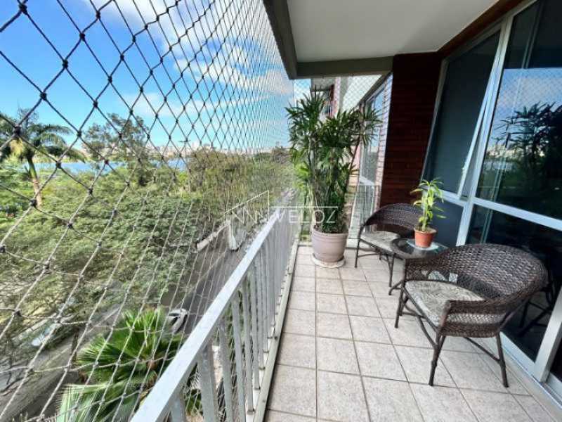 Apartamento em Lagoa
