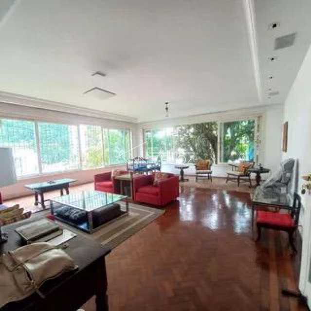 Apartamento em Cosme Velho