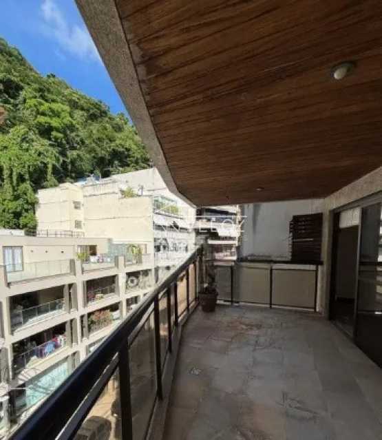 Apartamento em Lagoa