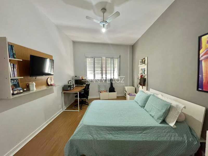 Apartamento, 4 quartos, 241 m² - Foto 14