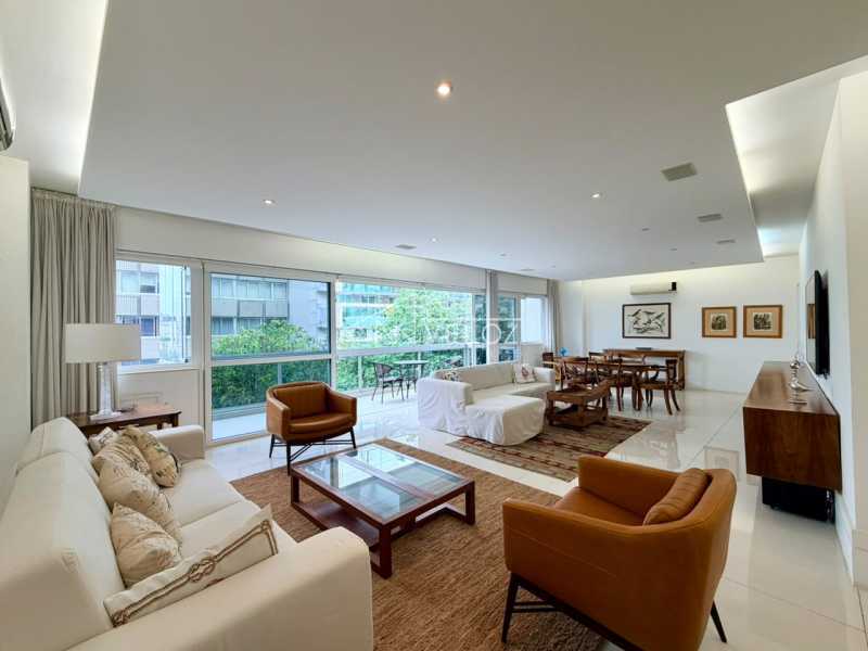 Apartamento em Leblon