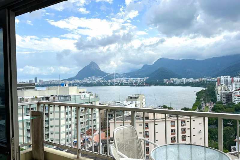 Apartamento em Lagoa