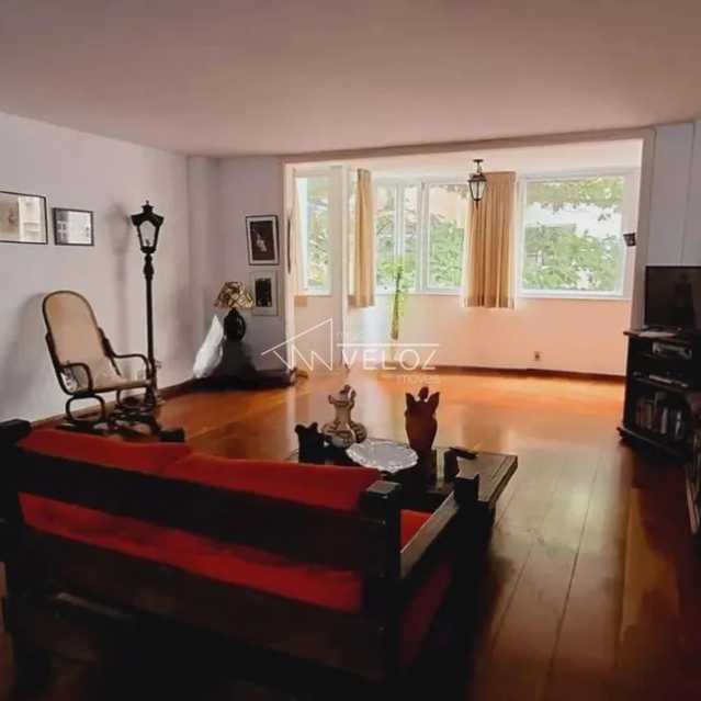 Excelente apartamento de 159m² com 4 quartos em Copacabana