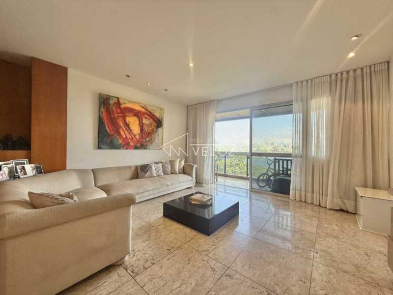 Apartamento em Lagoa